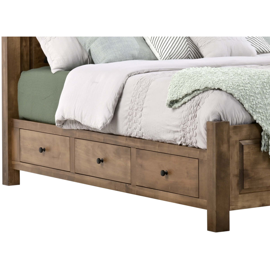 QW Amish Charlotte 5pc Set with Storage Bed