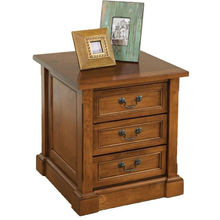 QW Amish Bridgeport Enclosed End Table