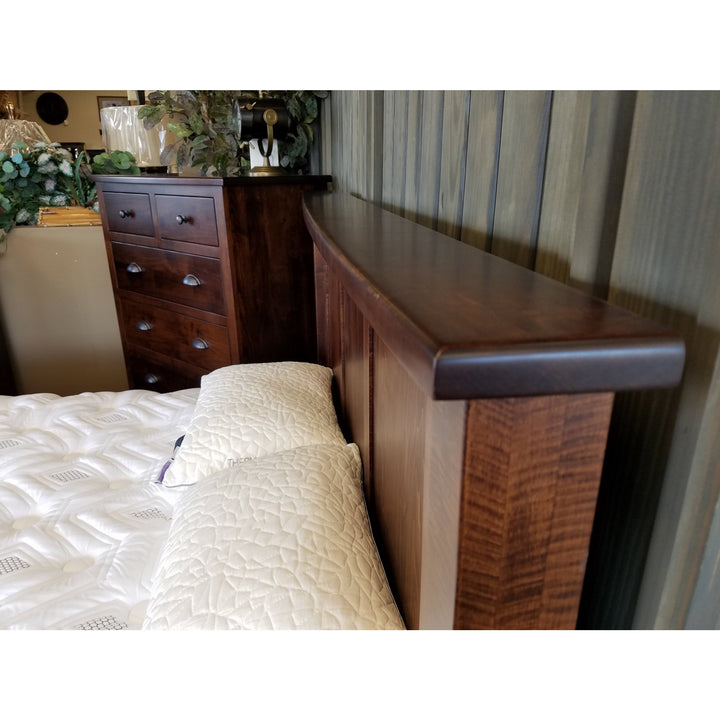 QW Amish Classic Shaker Panel Bed