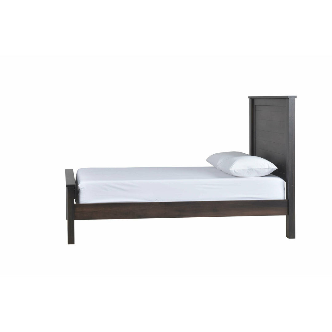 QW Amish Durango Bed