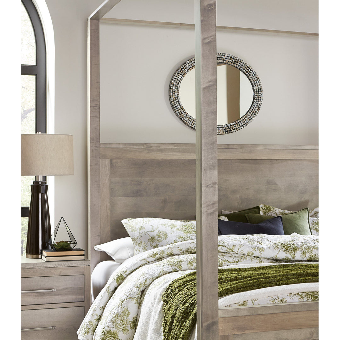 QW Amish Durham Canopy Bed