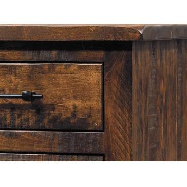 QW Amish Rustic Barn Chest