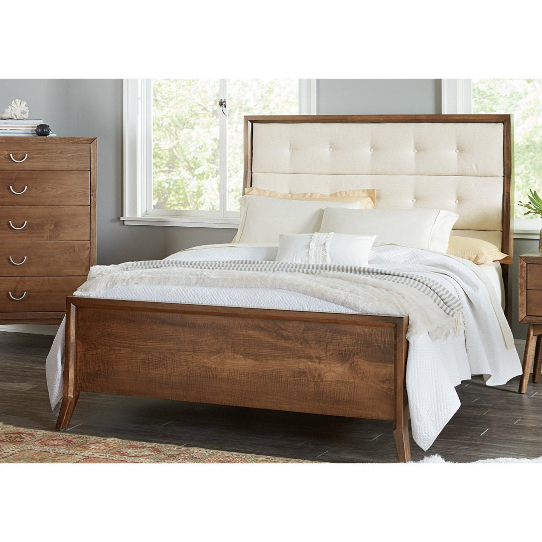 QW Amish Tucson Upholstered Bed SPQW-TUFQ